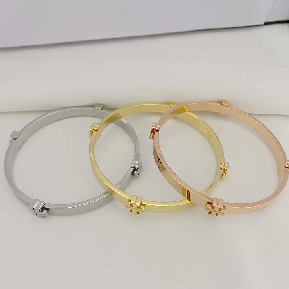 Tory Burch Vintage Gold Round Bracelet